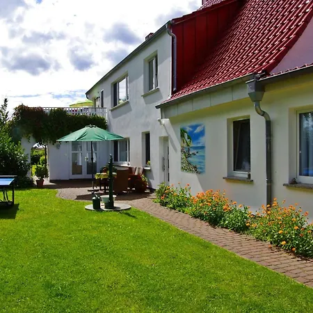 Apartment Schoene Bei Bergen Auf Ruegen Thesenvitz